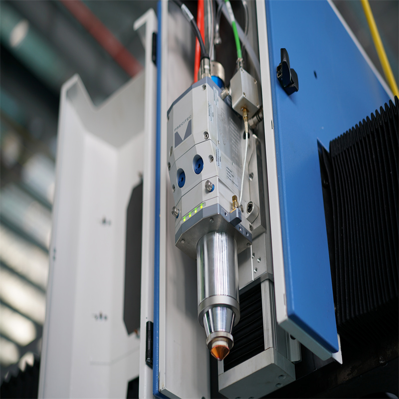 1kw 1.5kw 2kw Fiber Laser Cutting Machine For Metal Sheet Cutting 3000x1500mm