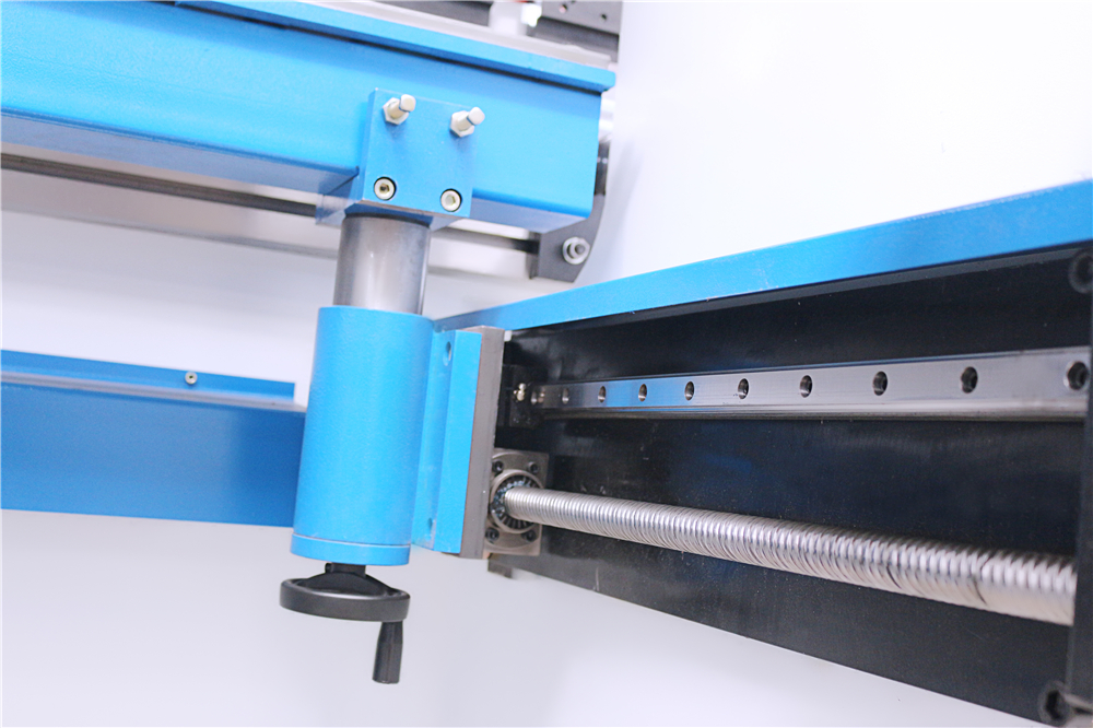 3+1 Axis Cnc Hydraulic Press Brake With Esa System