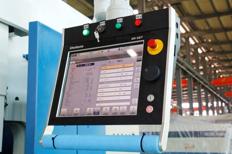 4 Axis Cnc Tandem Press Brake With Delem Da58t 2d Graphical Controller