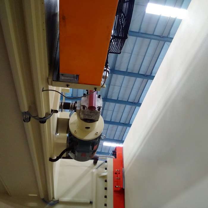 4 Axis Cnc Tandem Press Brake With Delem Da58t 2d Graphical Controller