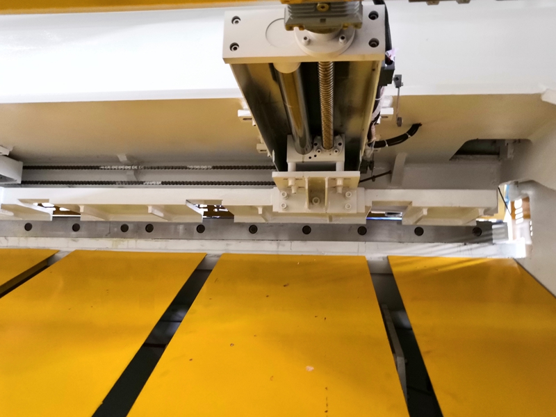 6mm Q11 Electric Sheet Plate Shearing Machine 8 Feet Sheet Metal Shearing Machine
