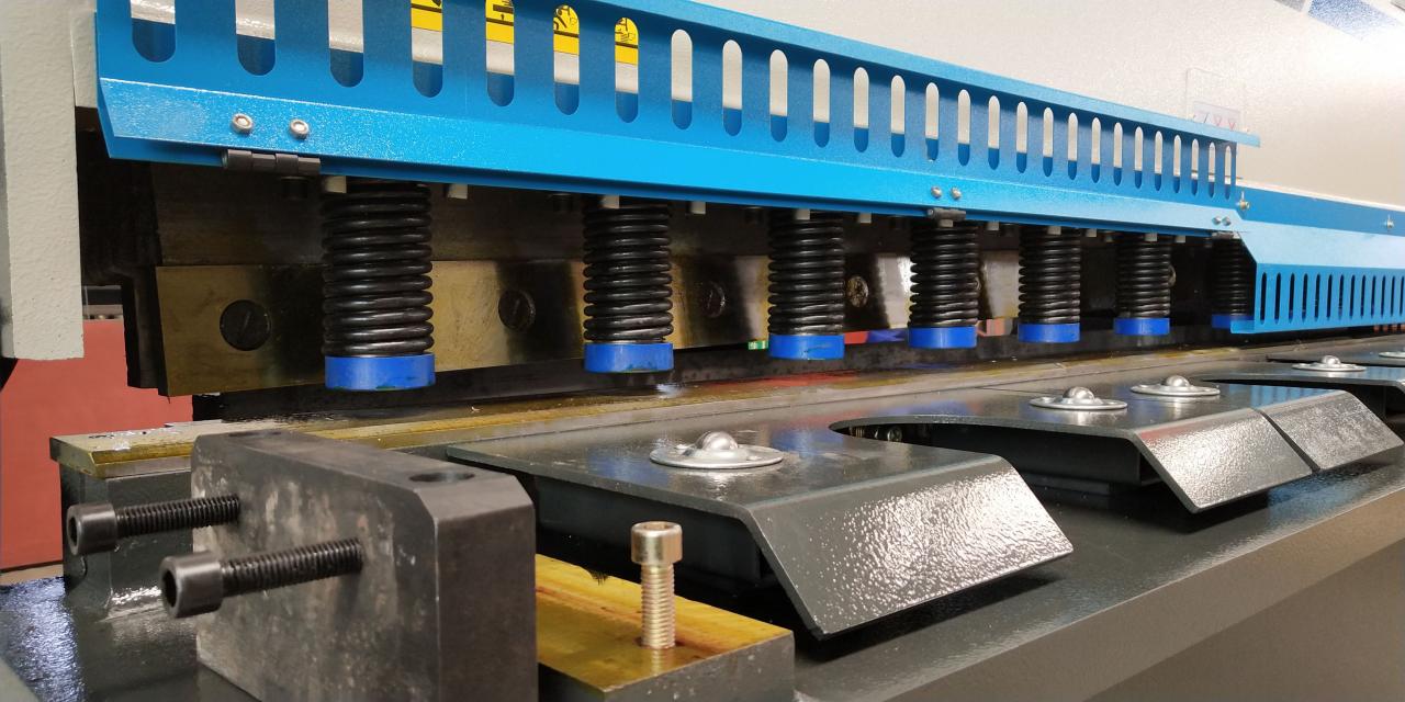 6mm*3200 Hydraulic Steel Plate Cutting Machinery Steel Plate Shearing Machine