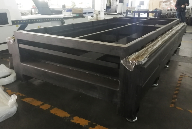 8mm 10mm Carbon Steel Laser Cutter 1530 4020 Cnc Fiber Laser Cutting Machine