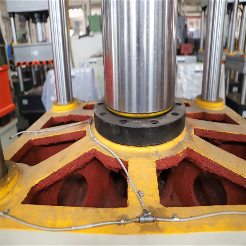 Four-Column Hydraulic Press Machine 100t Cold Extrusion Press