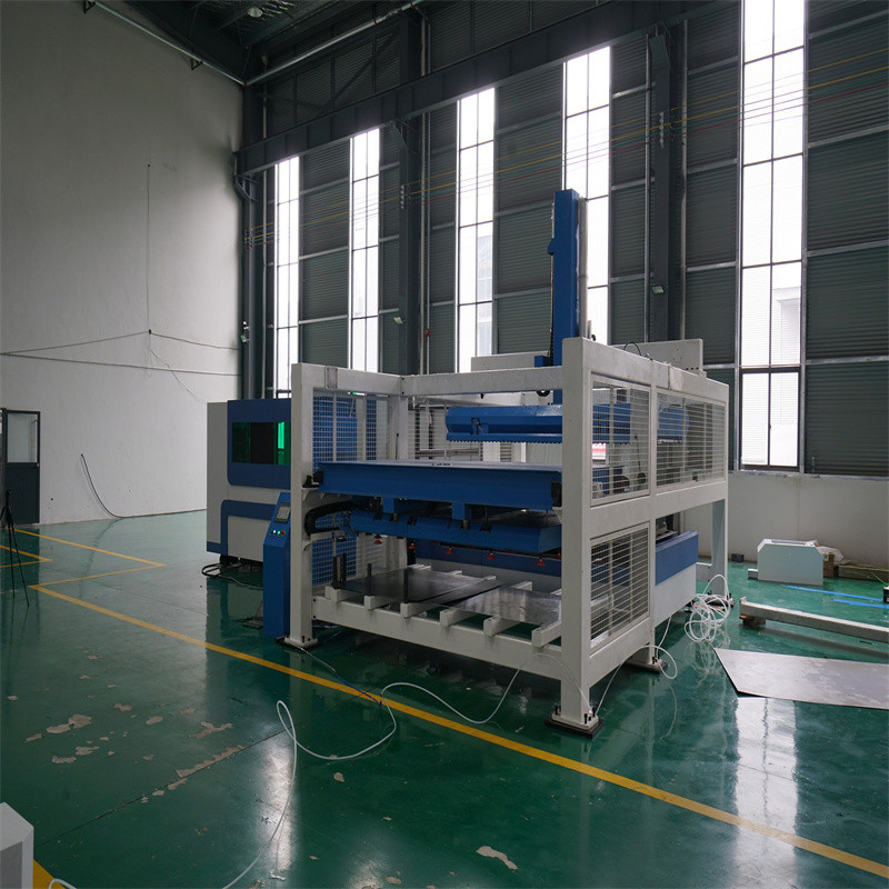 High Power 3015  2000W Metal Sheet Cnc Fiber Laser Cutting Machine