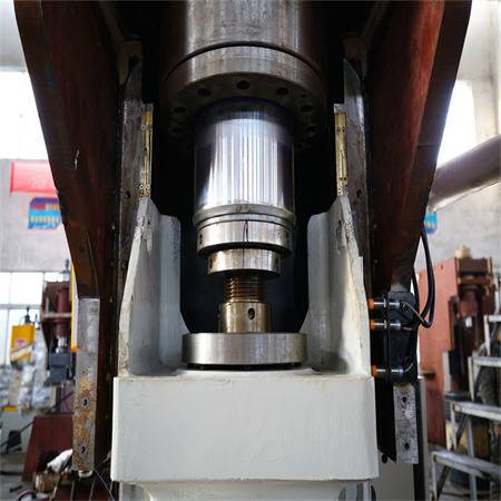 European Standard 3000 Ton Hydraulic Stamping Machine Four-Column Hydraulic Press