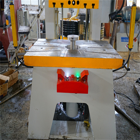 1500t Double Action Door Embossing Hydraulic Press Machine