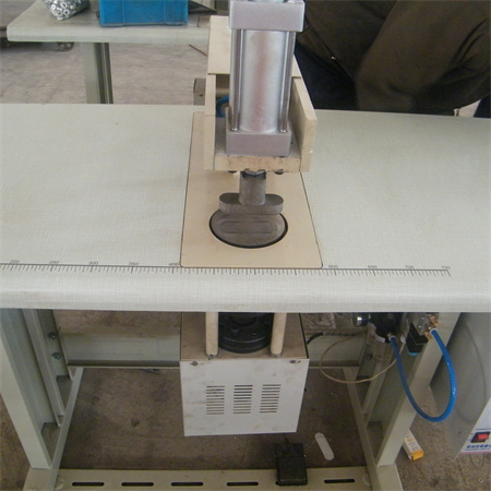 Cncppd103b Hydraulic Sheet Metal Steel Ironworker Punching Machine