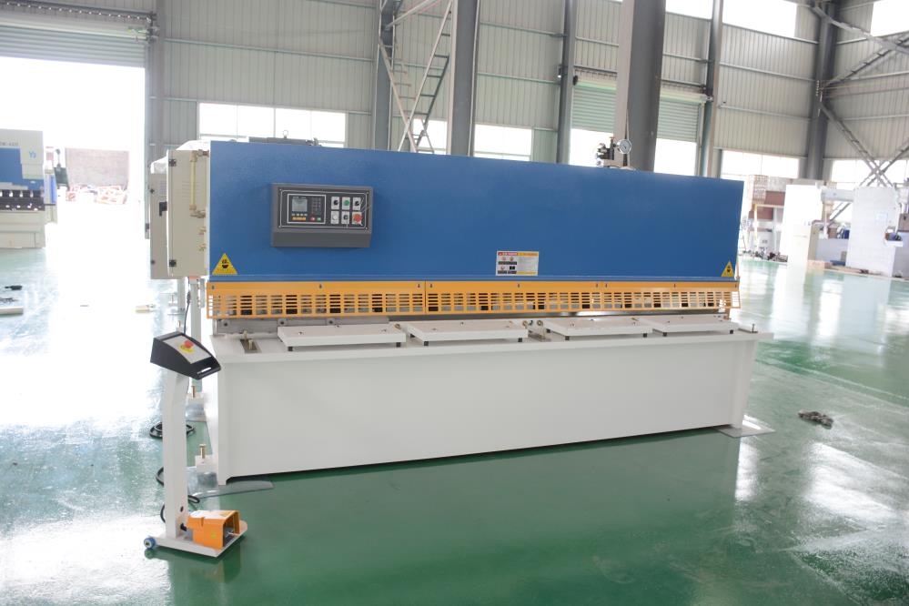 Hydraulic Pendulum Shearing Machine Cnc Automatic Guillotine Shearing Machine