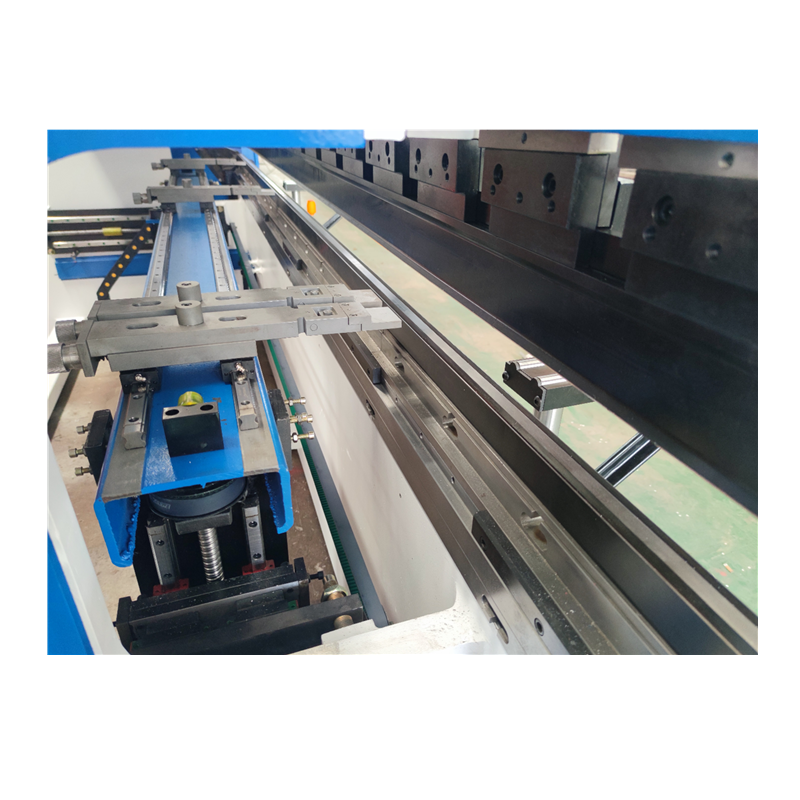 Hydraulic Press Brake Of 130t/3200mm 4+1 Axis Delem Da53t Cnc Press Brake