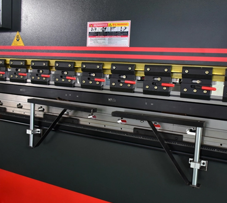 Metal Plate Press Brake Machine / CNC Hydraulic Press Brake Machine
