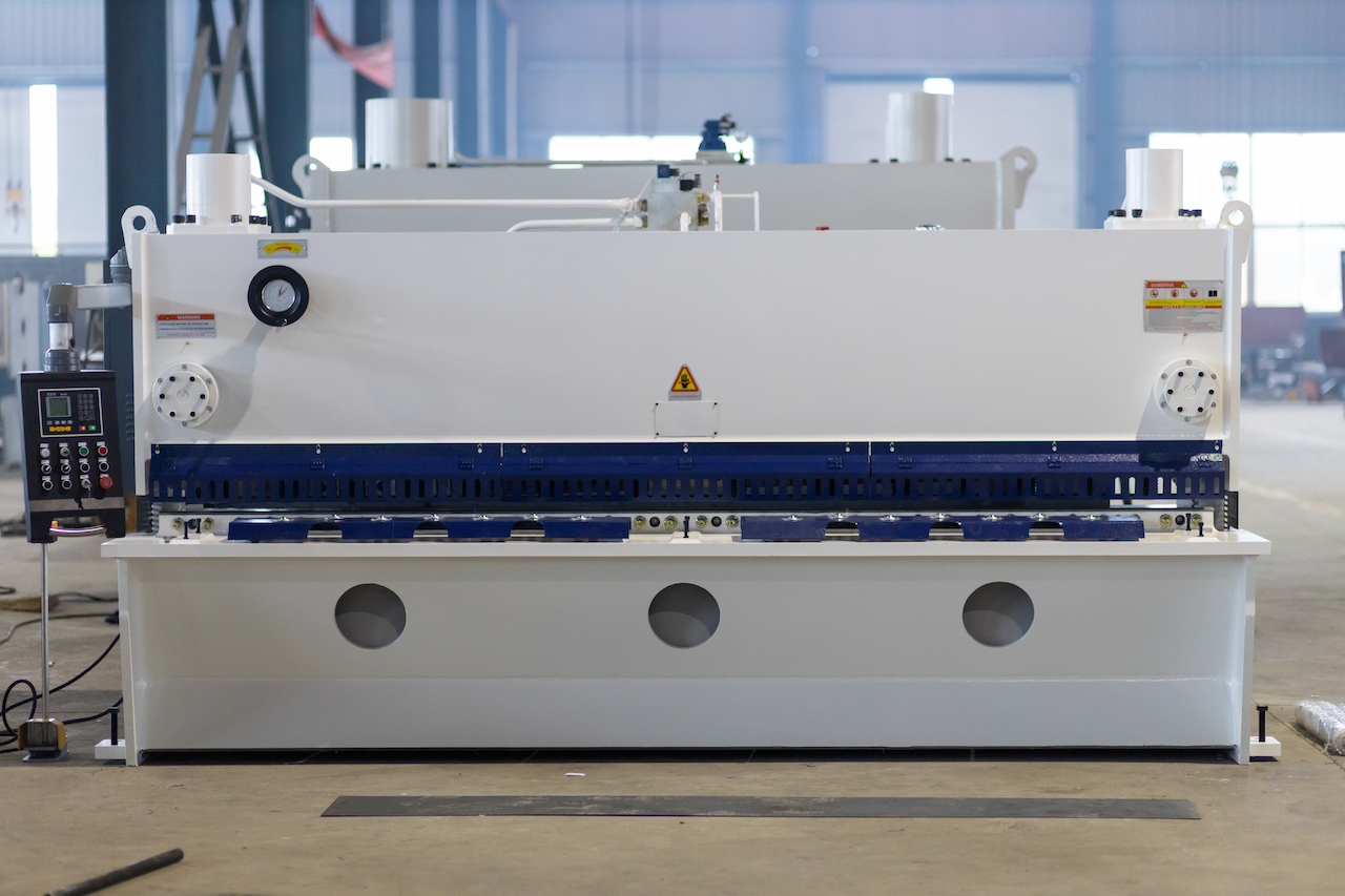 Qc11y 8x3200 Sheet Metal Shearing Machine Steel Plate Hydraulic Shearing Machine