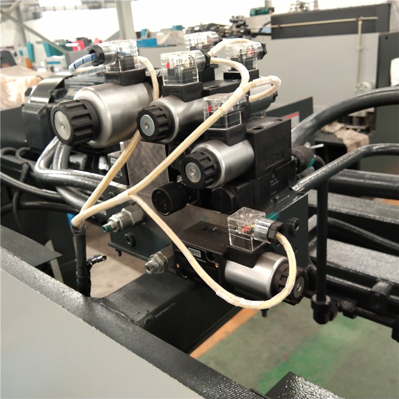 Qc12k-4x2500 Cnc Hydraulic Customized Shearing Machine Cutting Machine