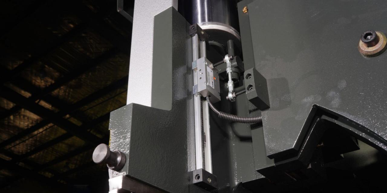 Wc67 Hydraulic Press Brake / CNC Press Bending Machine / Plate Bending Machine China